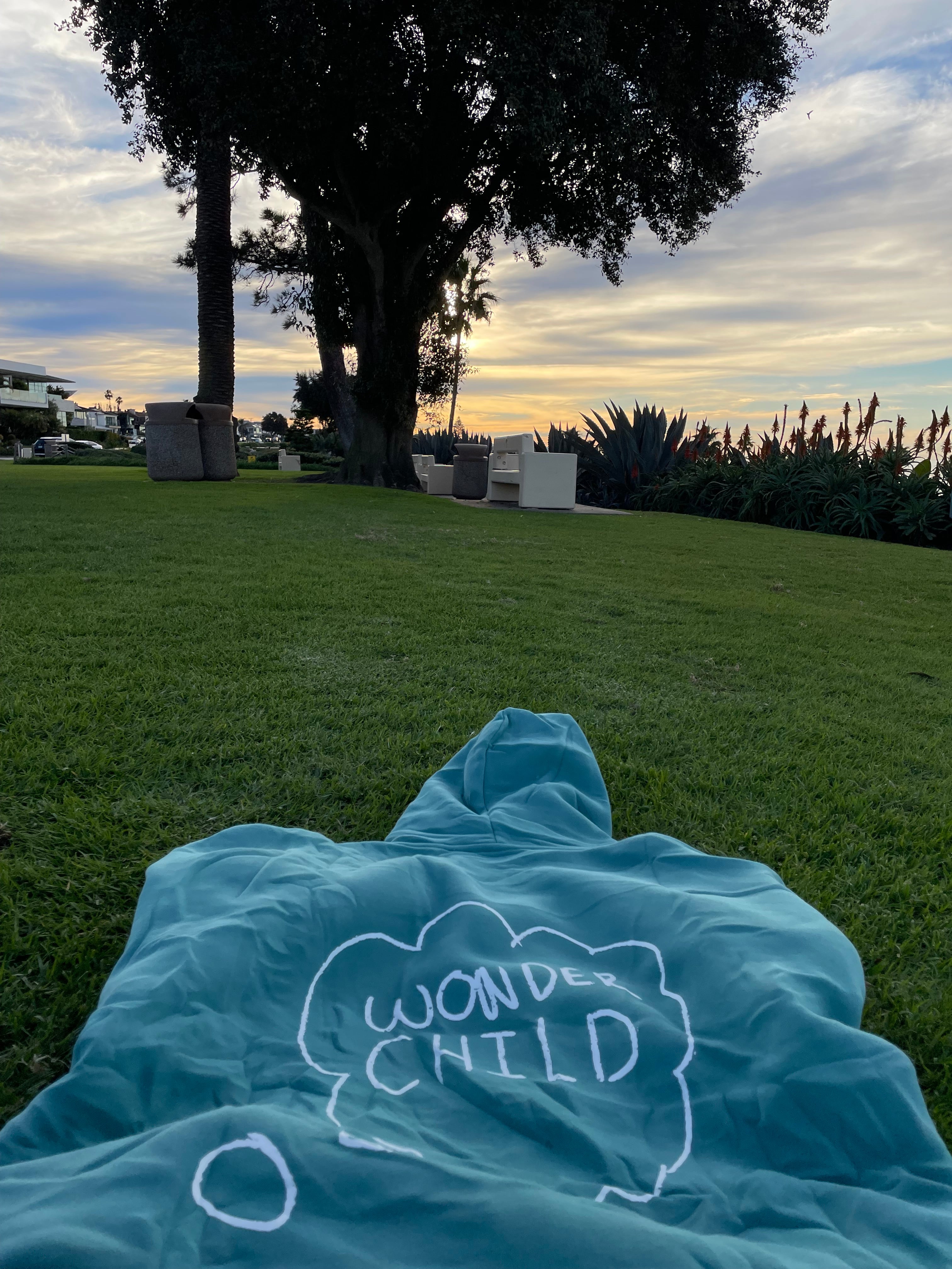 AUGGIE *WONDER CHILD* Hoodie